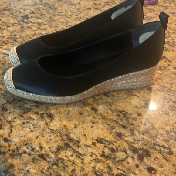 Tory Burch Black Heather Wedges - Picture 2 of 5